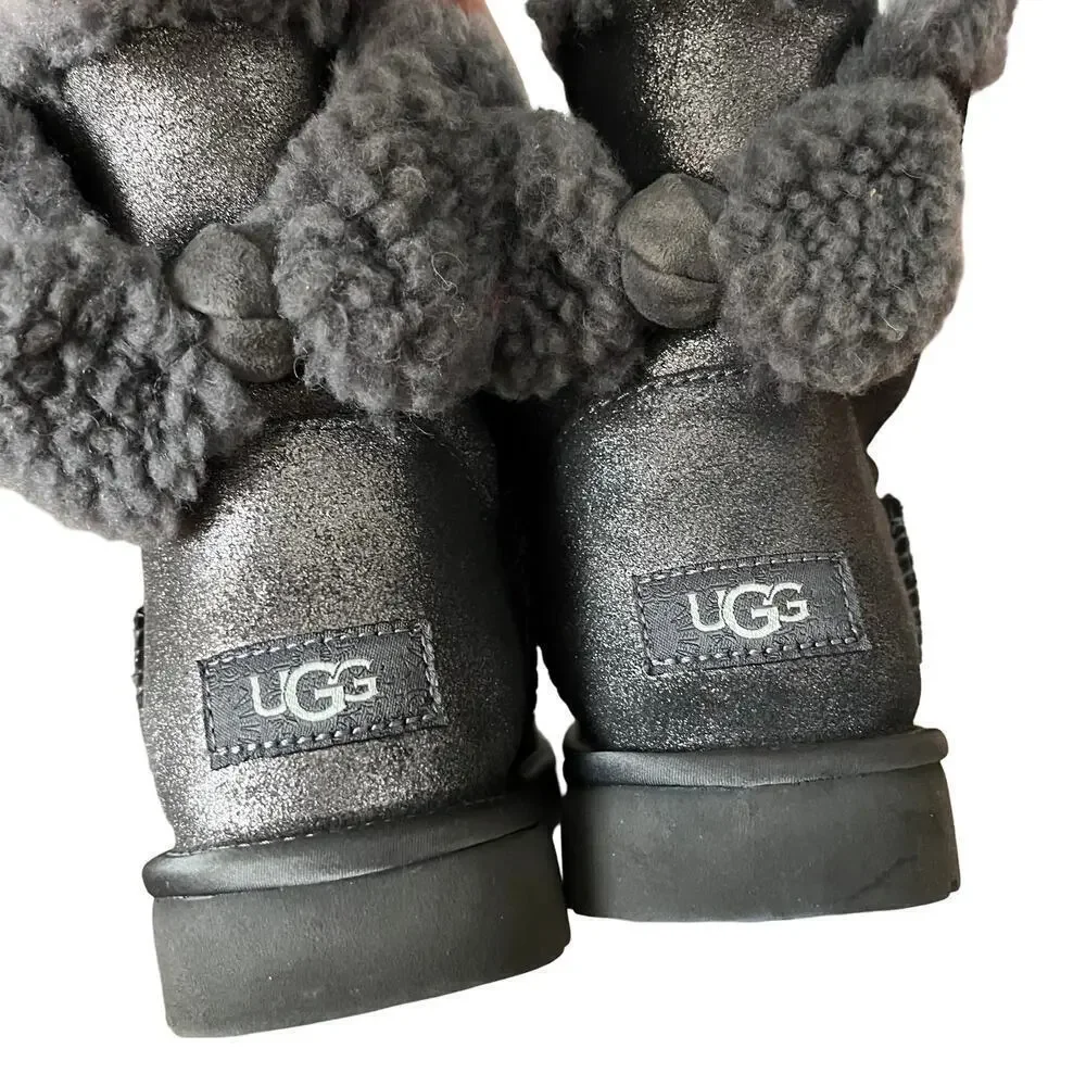 UGG features twin